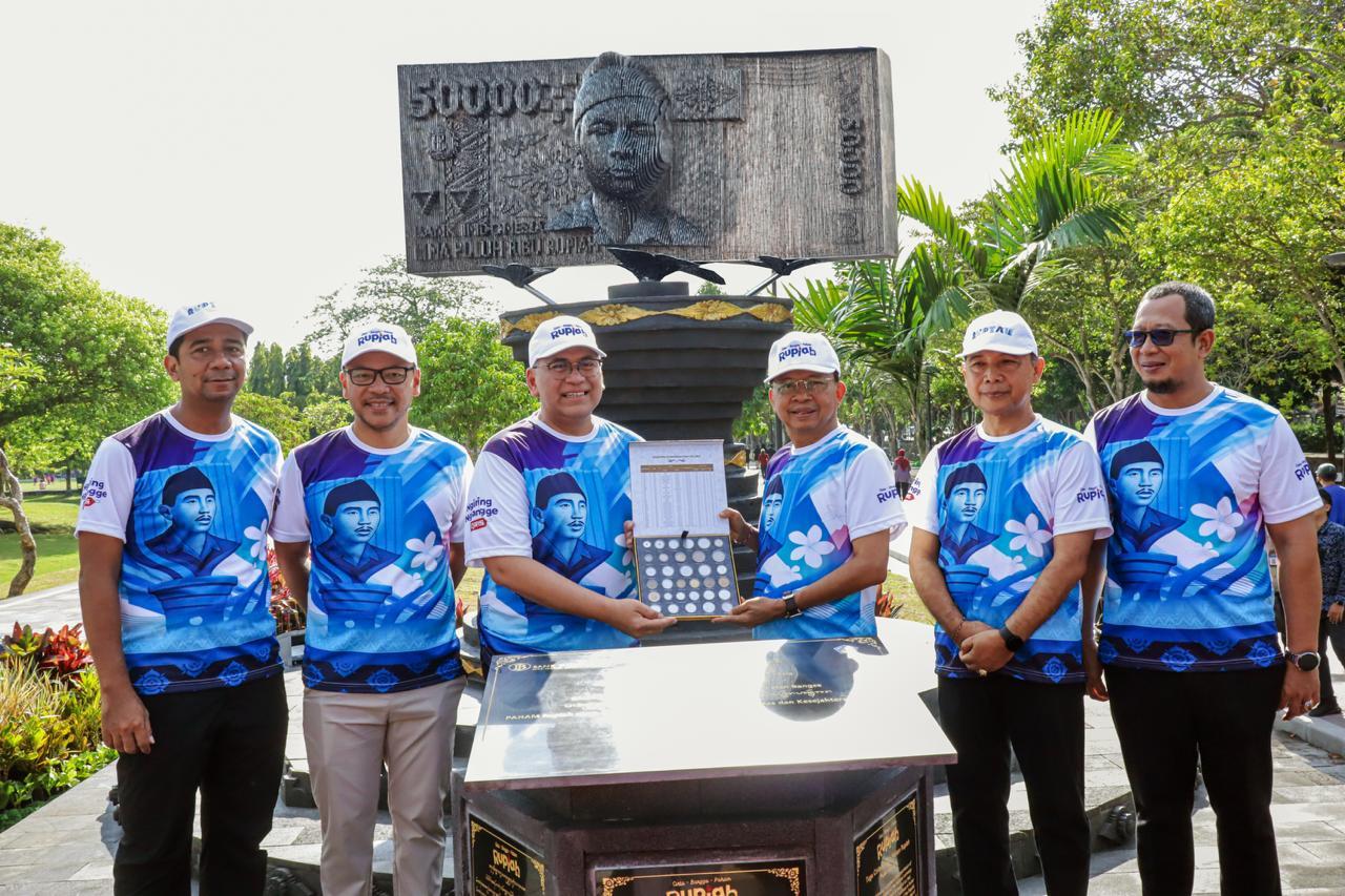 Tugu Cinta Bangga Paham Rupiah slide 6